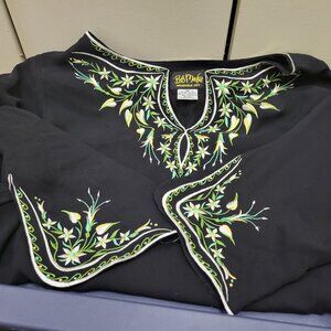 BOB MACKIE Wearable Art Embroidered Long Sleeve‎ Top